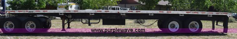 image for item H5102 1987 Trailmobile flatbed trailer