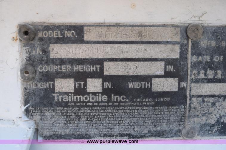 image for item H5102 1987 Trailmobile flatbed trailer