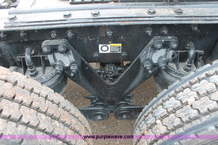 image for item H5811 2009 Kenworth W900L semi truck