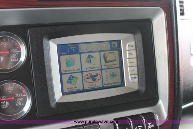 image for item H5811 2009 Kenworth W900L semi truck