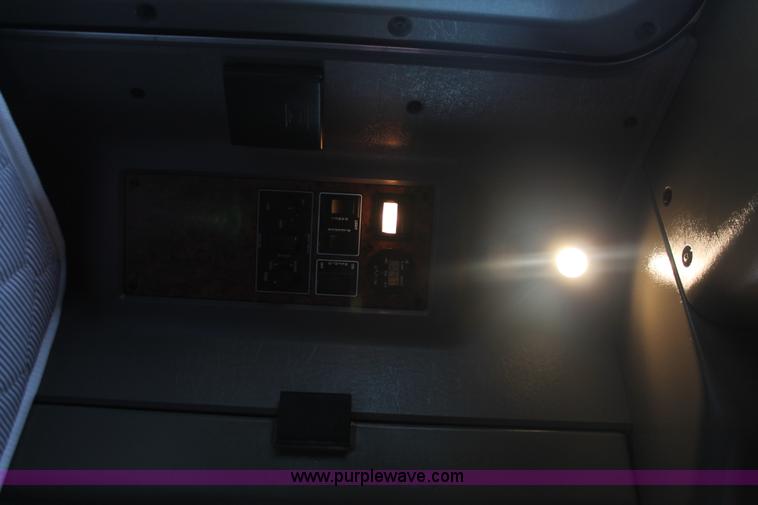 image for item H5811 2009 Kenworth W900L semi truck