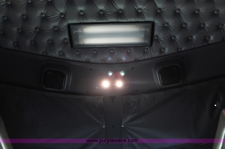 image for item H5811 2009 Kenworth W900L semi truck