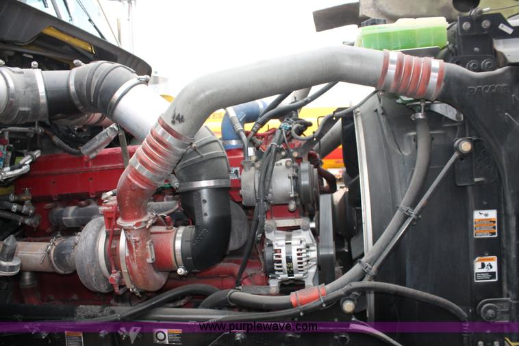 image for item H5811 2009 Kenworth W900L semi truck