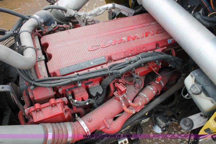 image for item H5811 2009 Kenworth W900L semi truck