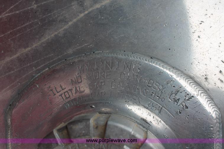 image for item H5812 2000 Kenworth W900 semi truck