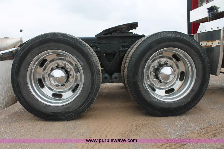 image for item H5812 2000 Kenworth W900 semi truck