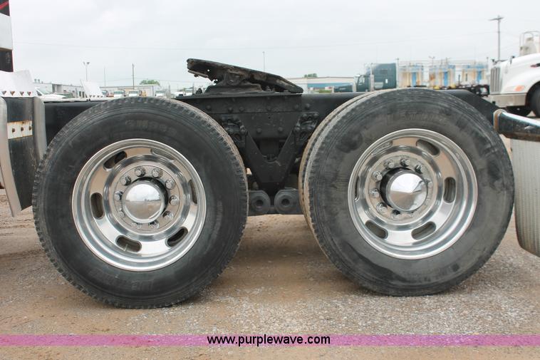 image for item H5812 2000 Kenworth W900 semi truck