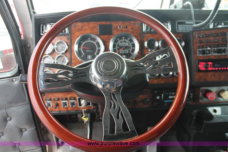 image for item H5812 2000 Kenworth W900 semi truck