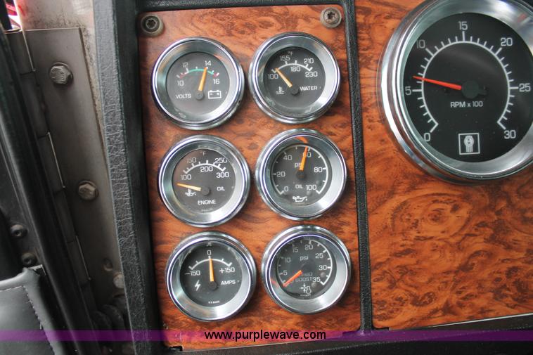 image for item H5812 2000 Kenworth W900 semi truck