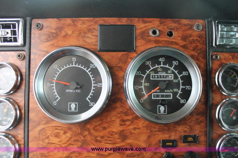 image for item H5812 2000 Kenworth W900 semi truck