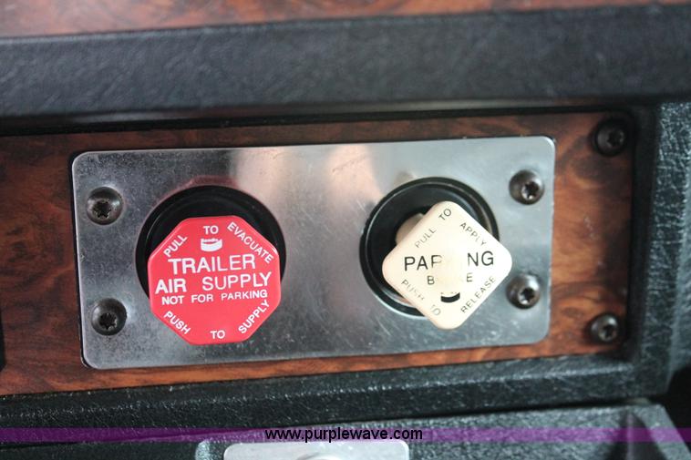 image for item H5812 2000 Kenworth W900 semi truck