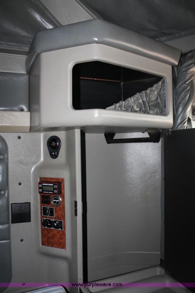 image for item H5812 2000 Kenworth W900 semi truck