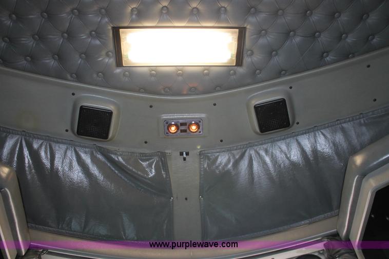 image for item H5812 2000 Kenworth W900 semi truck