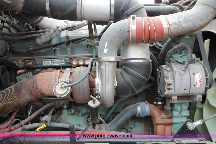 image for item H5812 2000 Kenworth W900 semi truck