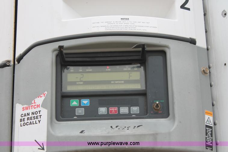 image for item H5813 2000 Trailmobile reefer trailer