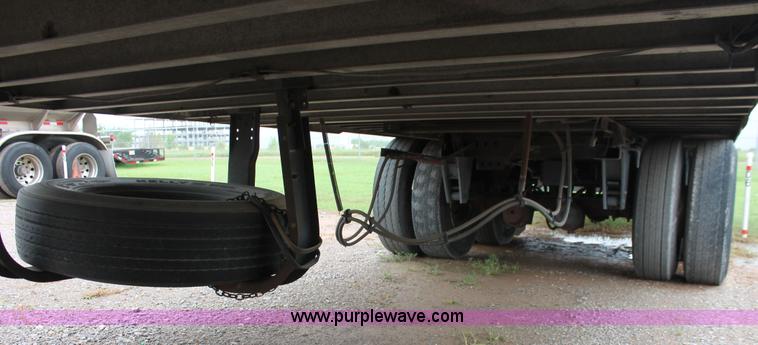 image for item H5813 2000 Trailmobile reefer trailer