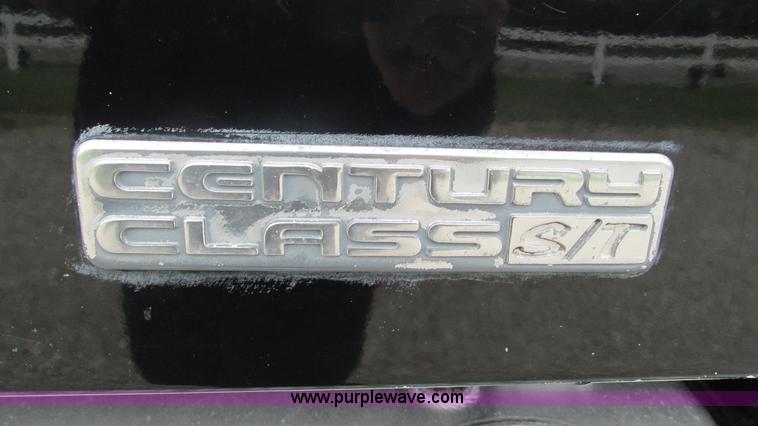 image for item J8528 2002 Freightliner Century Class ST120 semi truck