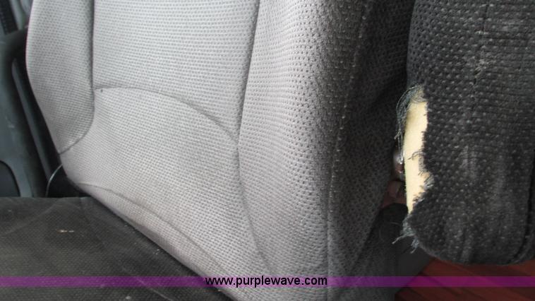 image for item J8528 2002 Freightliner Century Class ST120 semi truck