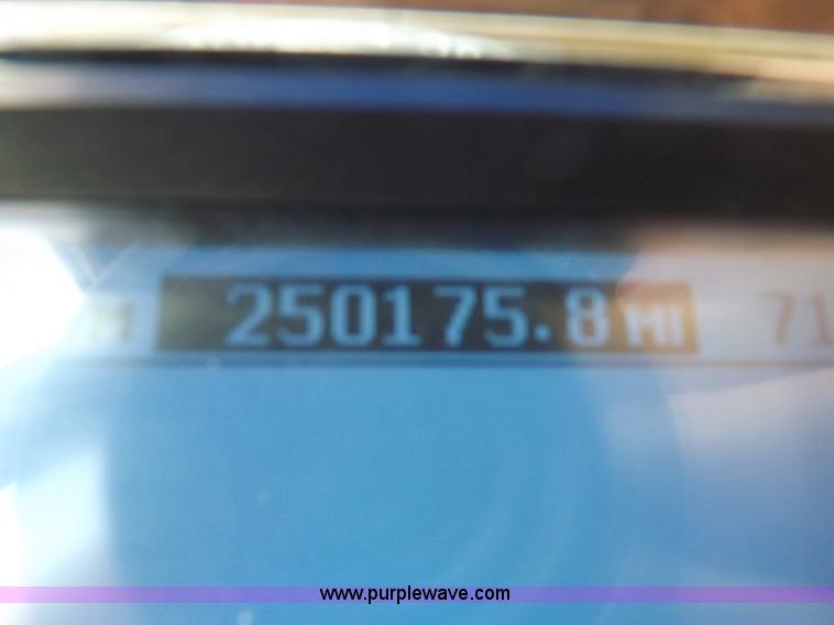 image for item K3868 2008 Mack GU713 semi truck