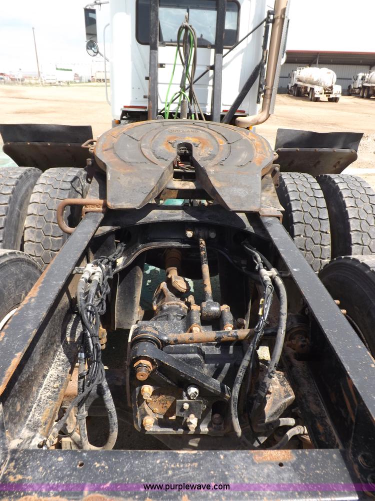 image for item K3868 2008 Mack GU713 semi truck