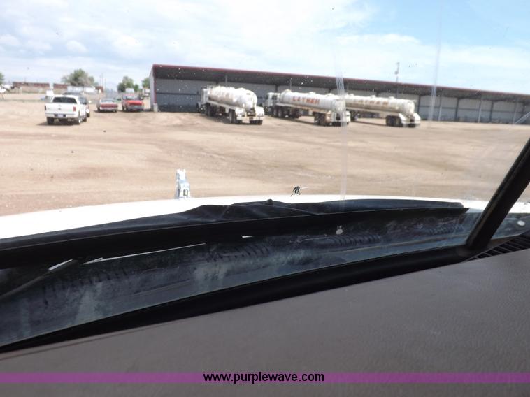 image for item K3868 2008 Mack GU713 semi truck