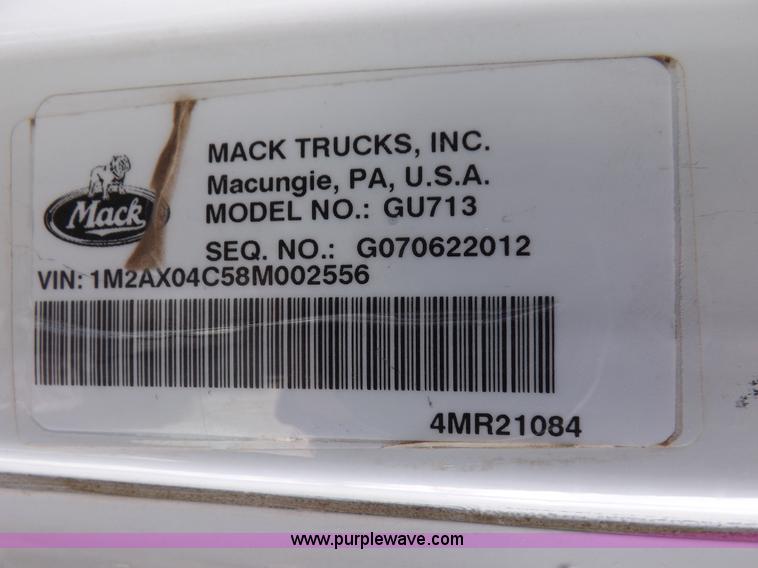 image for item K3868 2008 Mack GU713 semi truck