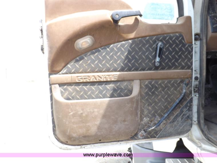 image for item K3893 2008 Mack GU713 truck tractor