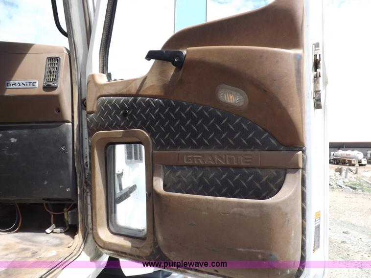 image for item K3893 2008 Mack GU713 truck tractor