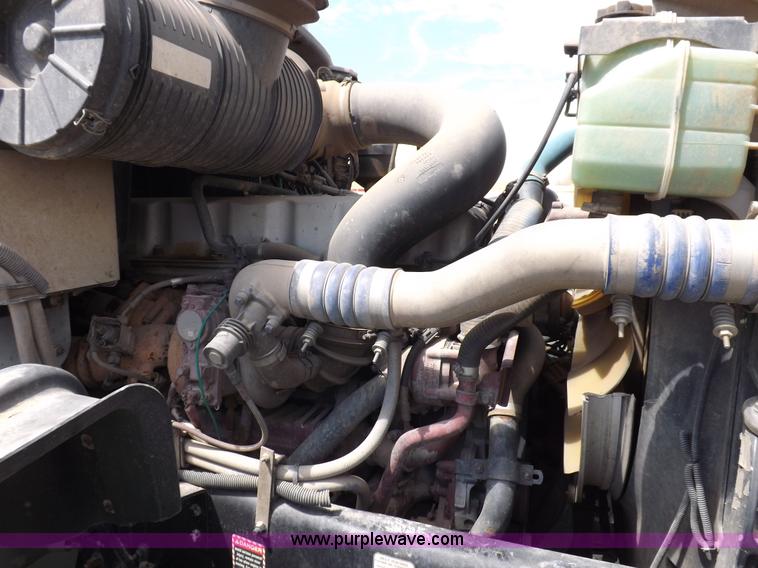 image for item K3893 2008 Mack GU713 truck tractor