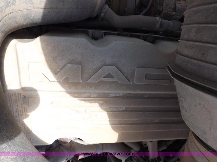 image for item K3893 2008 Mack GU713 truck tractor