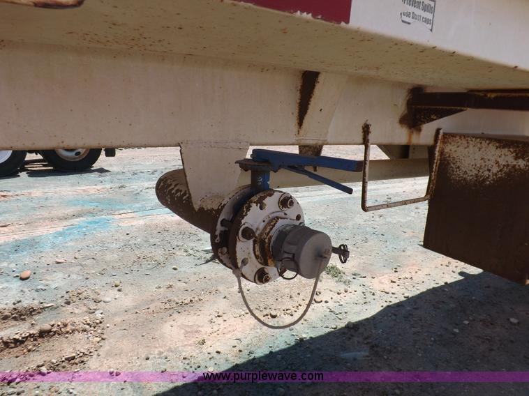 image for item K3894 1994 Falcon VT130B vacuum trailer