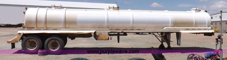 image for item K3895 1998 VE Enterprises vacuum trailer