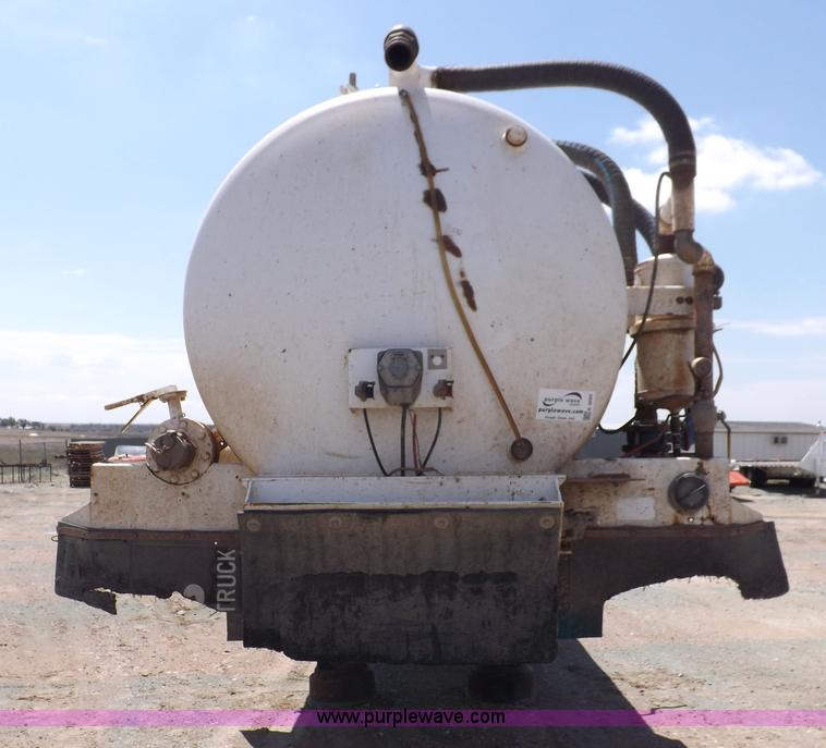 image for item K3895 1998 VE Enterprises vacuum trailer