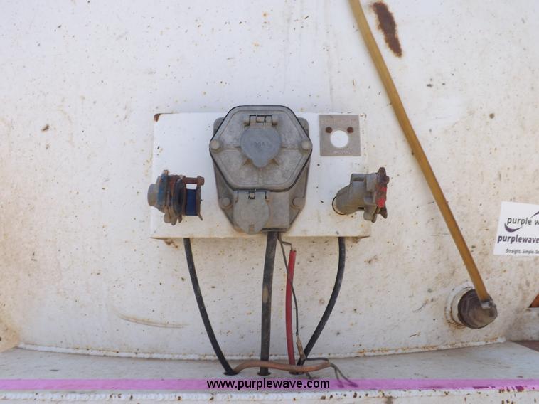 image for item K3895 1998 VE Enterprises vacuum trailer