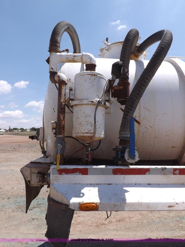 image for item K3895 1998 VE Enterprises vacuum trailer