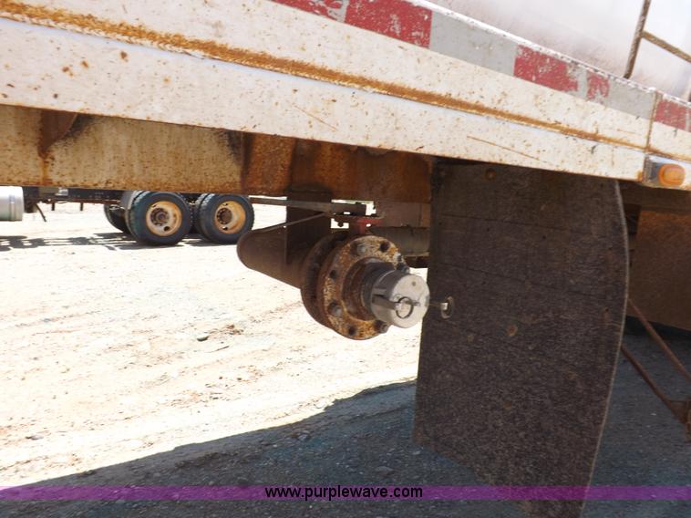 image for item K3895 1998 VE Enterprises vacuum trailer