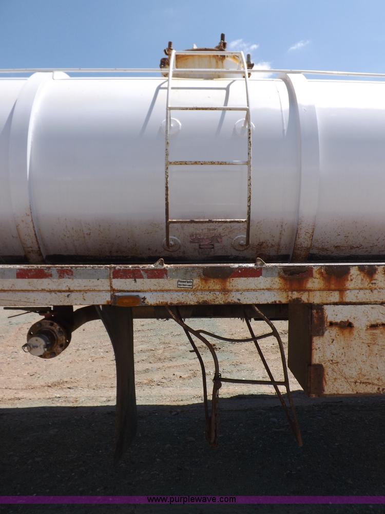 image for item K3895 1998 VE Enterprises vacuum trailer