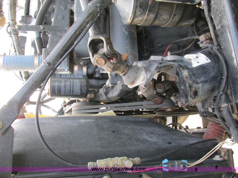 image for item K5080 1998 Mack RD688S semi truck