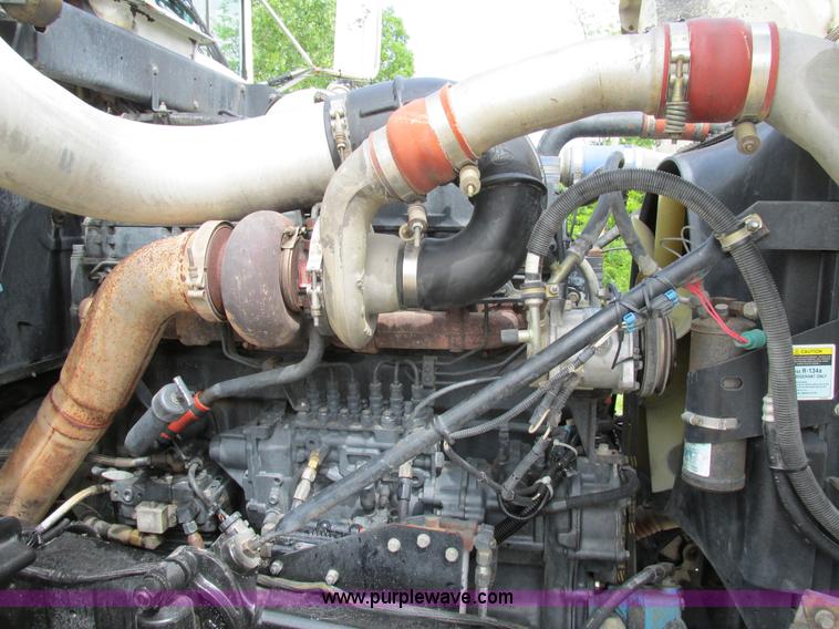 image for item K5080 1998 Mack RD688S semi truck