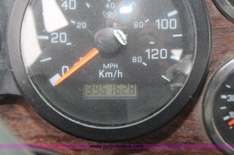 image for item K6917 2000 Western Star 4964SX semi truck