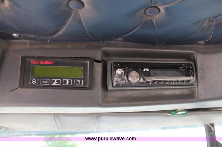 image for item K6917 2000 Western Star 4964SX semi truck