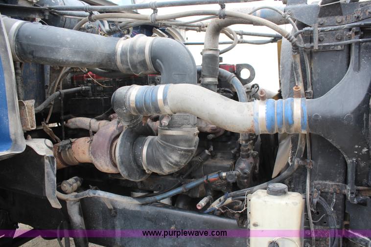 image for item K6917 2000 Western Star 4964SX semi truck