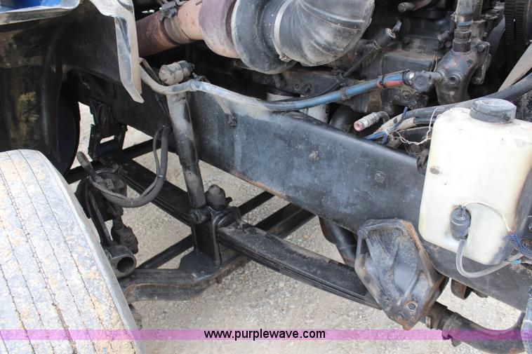 image for item K6917 2000 Western Star 4964SX semi truck