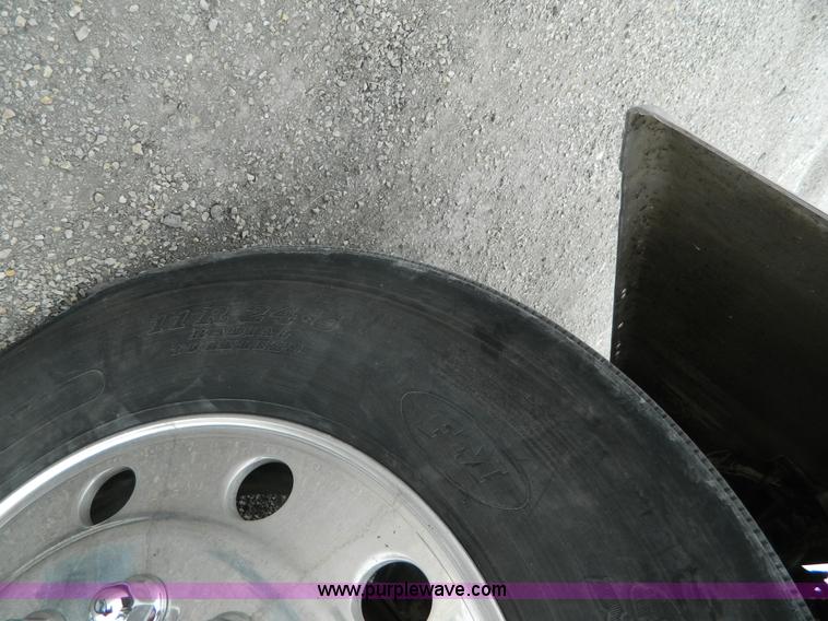 image for item K8014 2000 Kenworth W900L semi truck