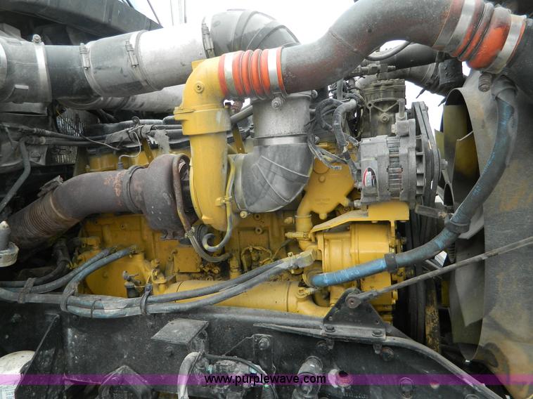 image for item K8014 2000 Kenworth W900L semi truck