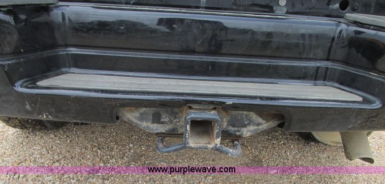 image for item B2969 2002 Chevrolet Trailblazer LS SUV