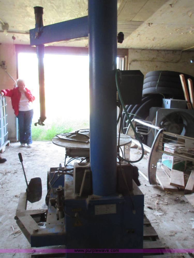 image for item BA9279 Atlas TC489X tire machine