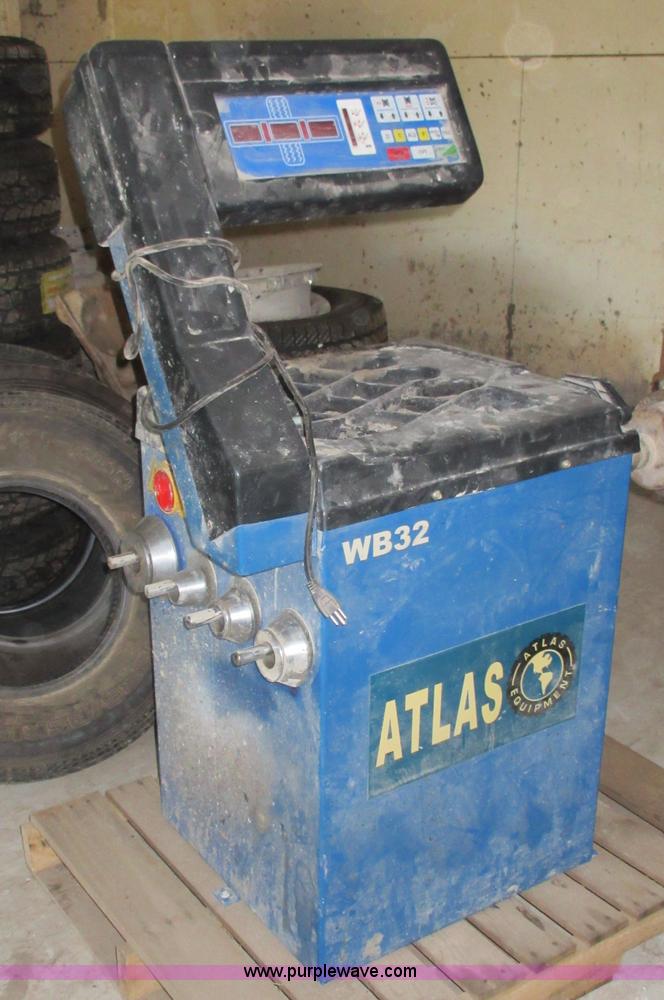 image for item BA9279 Atlas TC489X tire machine
