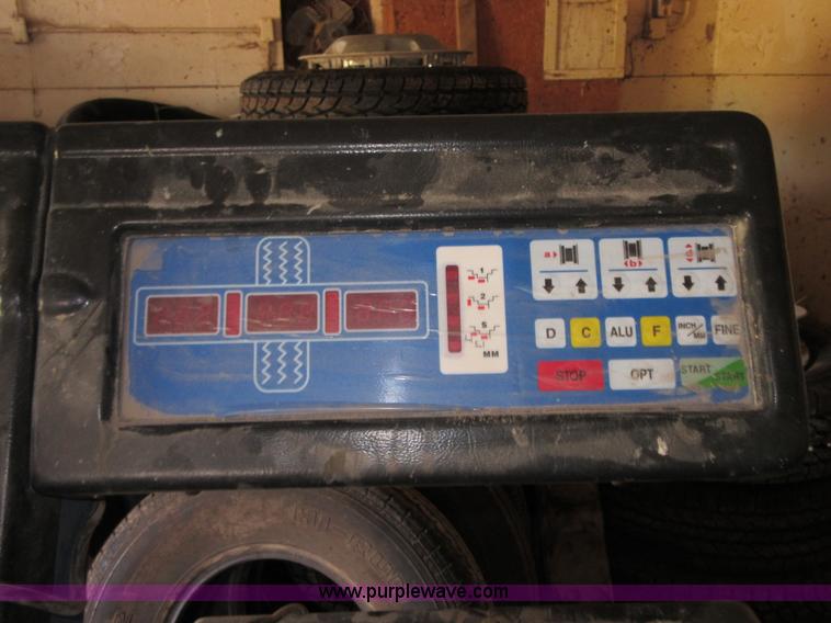 image for item BA9279 Atlas TC489X tire machine