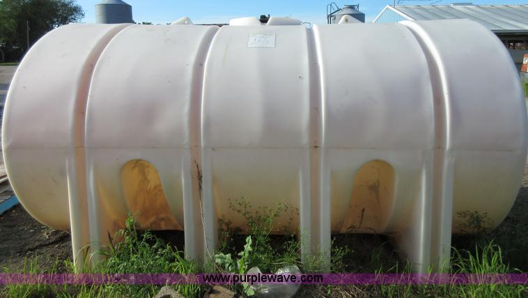 image for item BA9280 3,100 gallon poly tank